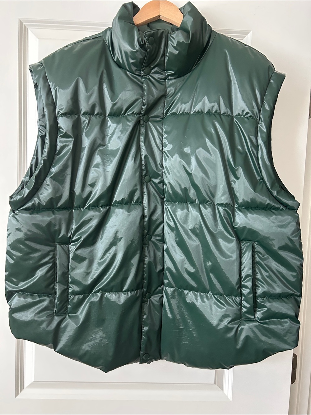 NWOT Aerie Online XL Shiny Forest Green Puffer Vest